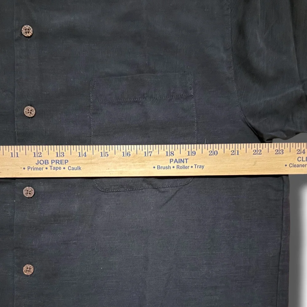 Tommy Bahama Men Large Silk Camp Shirt Black Off The Deep End Pin Up Embroidered - Picture 6 of 8